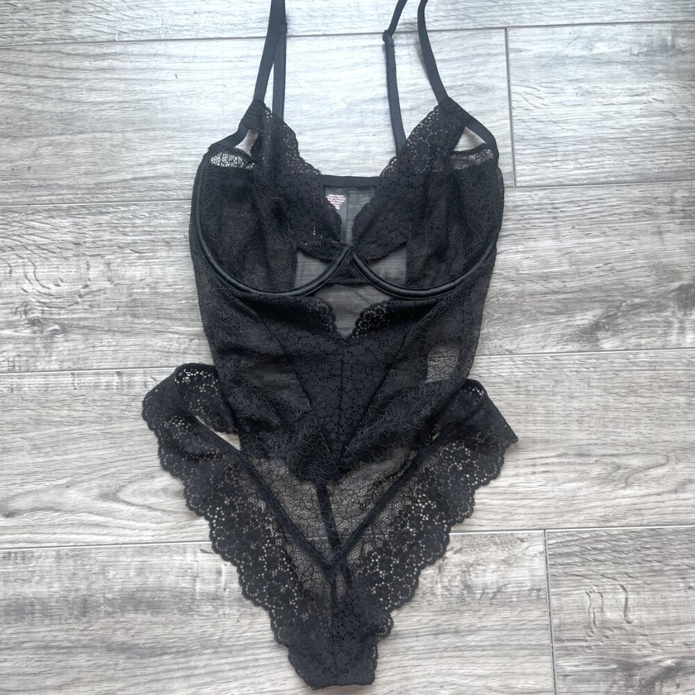 Victoria's Secret Black Lace Teddy 34DD NEW
